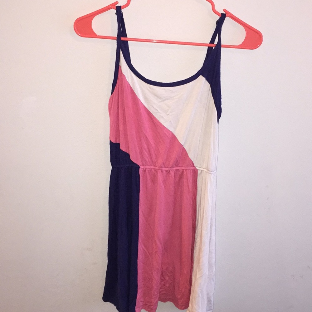 Cute color block dress!